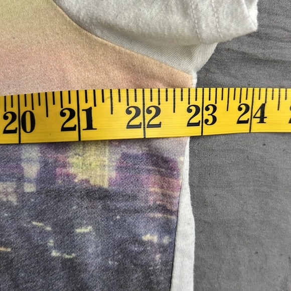 H&M Men’s size XL The Streets Are Calling T-shirt - Picture 6 of 10